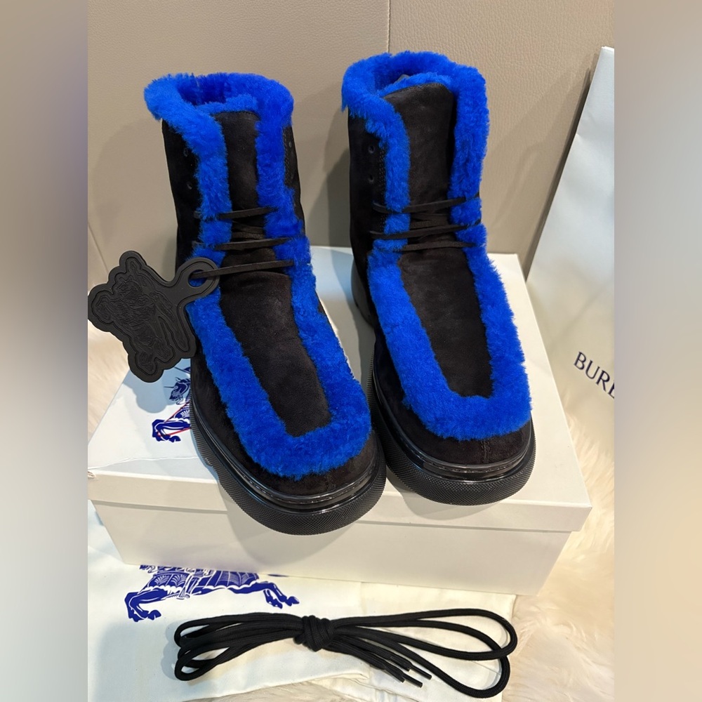 Burberry Black and Blue Fur Boots